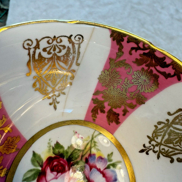Paragon Fine Bone China Teacup & Saucer, Pink & White w Gilt Designs, Floral - Picture 7 of 12